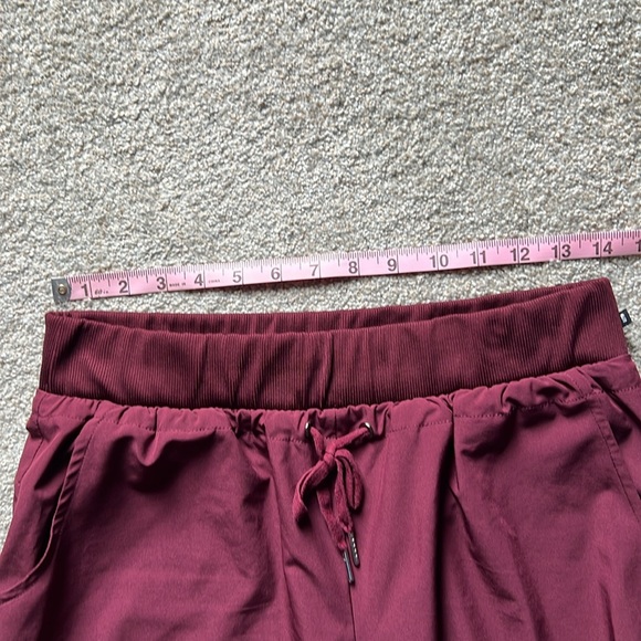 MARIKA Tyra Jogger Size Medium Pants Red/Wine Pockets Cuffed Ankles Drawstring - Picture 12 of 16